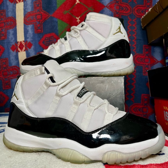 Jordan Sneakers White and Black
